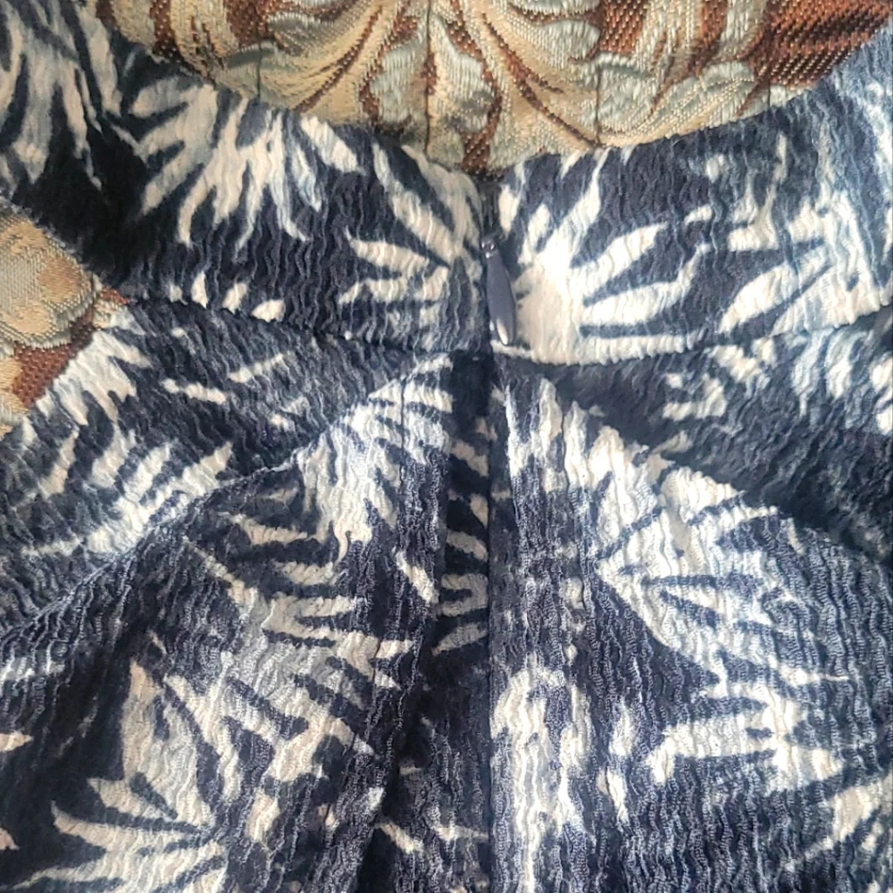 MICHAEL Michael Kors Blue White Floral Cold Shoulder Tunic Top L